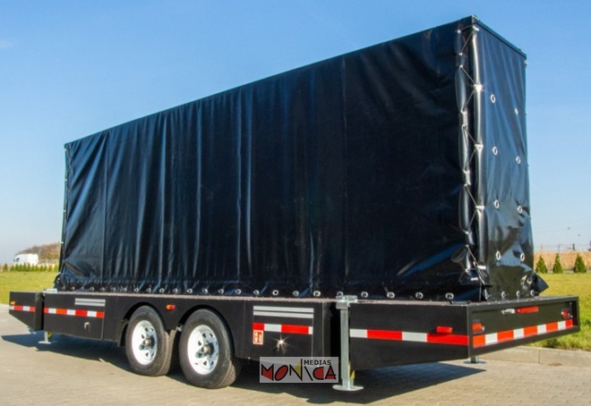 Ecran geant sur remorque en location pour retransmission TV Ecran geant sur remorque en location pour retransmission TV
