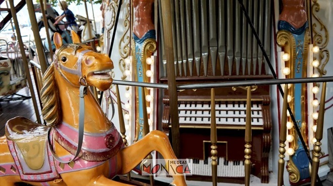 Carrousel whaou evenementiel en location Carrousel whaou evenementiel en location
