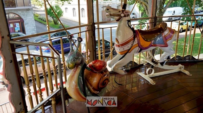 le carrousel maxi places a 2 etages en location le carrousel maxi places a 2 etages en location