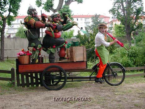 Le potager des grosses legumes a bord de son triporteur