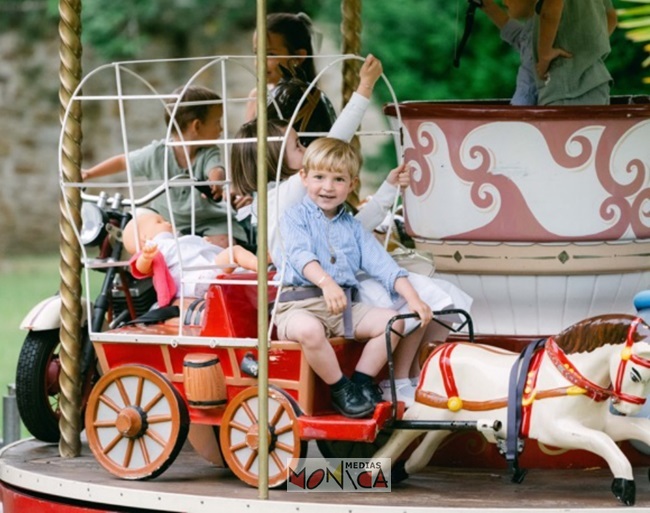Carrousel locomotion des petits et grands deplacements