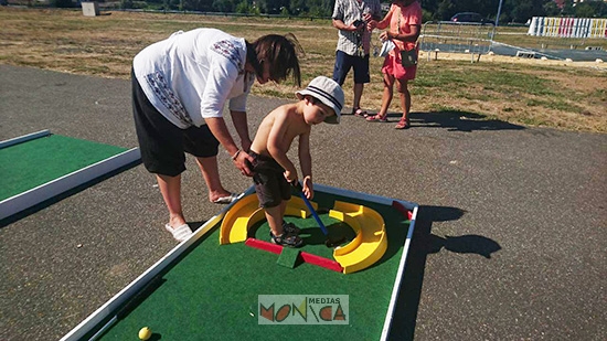 Parcours de mini golf a louer 9 a 18 pistes