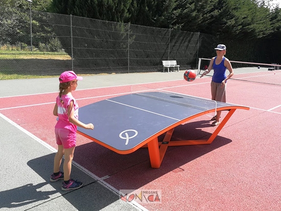 Table de Techball le jeu de foot-tennis