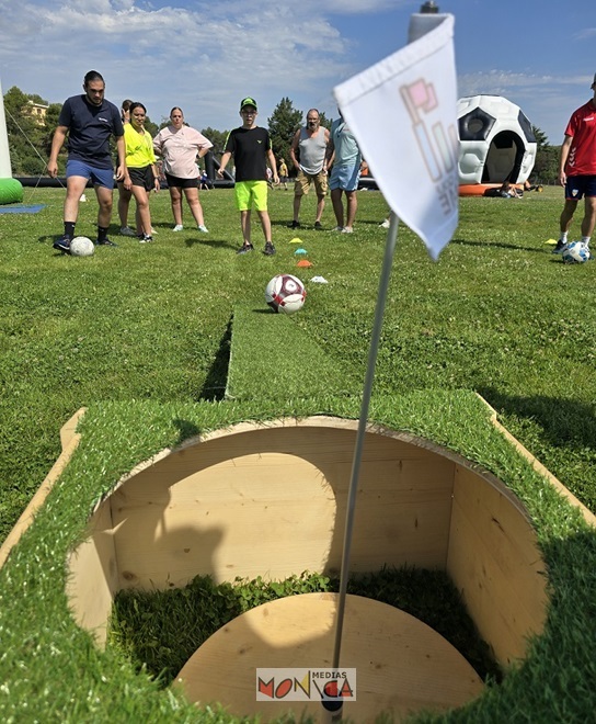 Foot Golf Sport Loisir sur Gazon