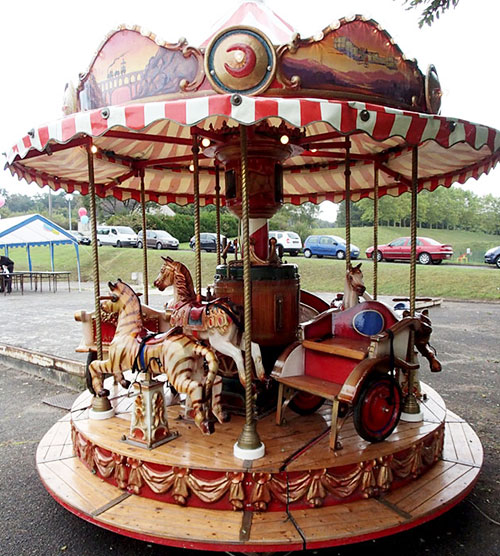 Manege carrousel en location avec animaux et vehicules
