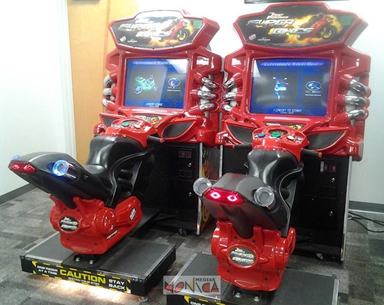 jeu motos video d arcade GP twin a louer 