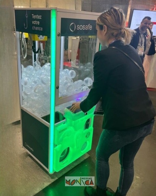 Location de machine a pince lumineuse pour ope marketing de gifting
