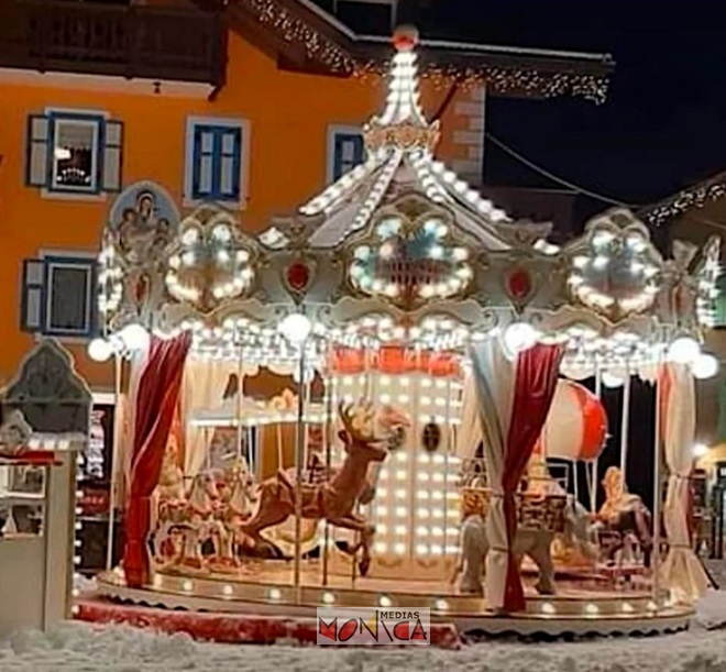 Carrousel des fetes de Noel en location