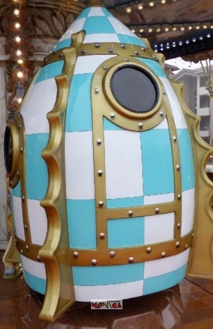 Manege carrosuel avec fusee