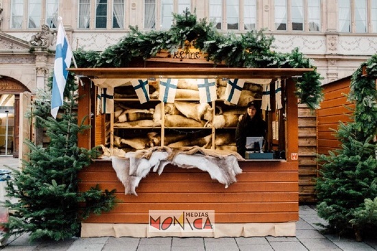 Chalets en bois a louer pour marche de noel evenements artistiques sportifs ou commerciaux