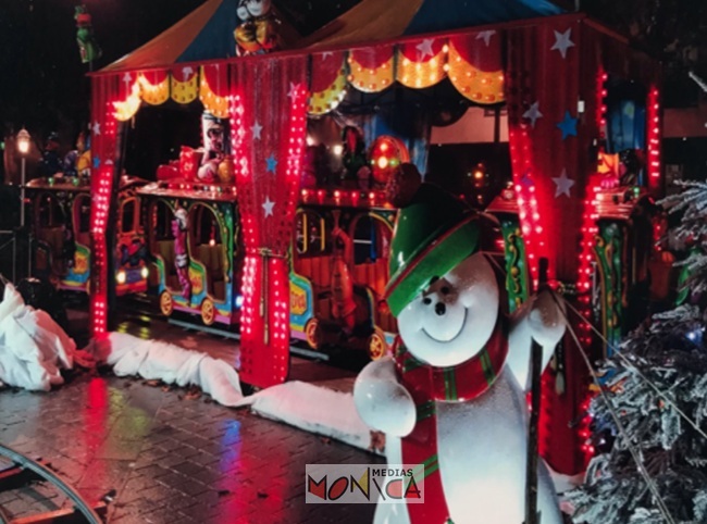 Petit train du marche de Noel sur rail en location