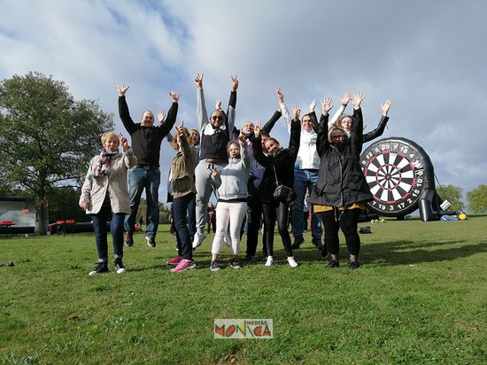 Cible foot géante : Giant Foot Darts - Kapeeh - Jeux et événements