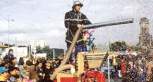 Char des pompiers de carnaval