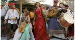 Musiciens medievaux danseurs trouveres et troubadours en spectacle