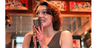 Orchestre de jazz vocal avec chanteuse swing