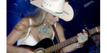 Orchestre country western avec chanteuse et line dance